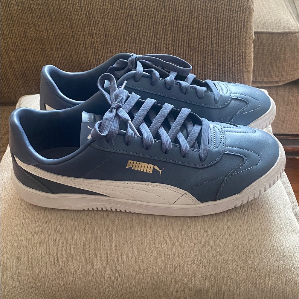 Puma Navy and White Athletic Shoes size 9